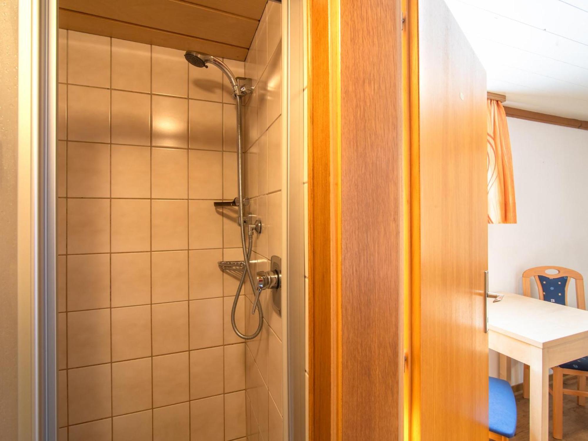 Haus Stock Apartment Цел ам Цилер Екстериор снимка
